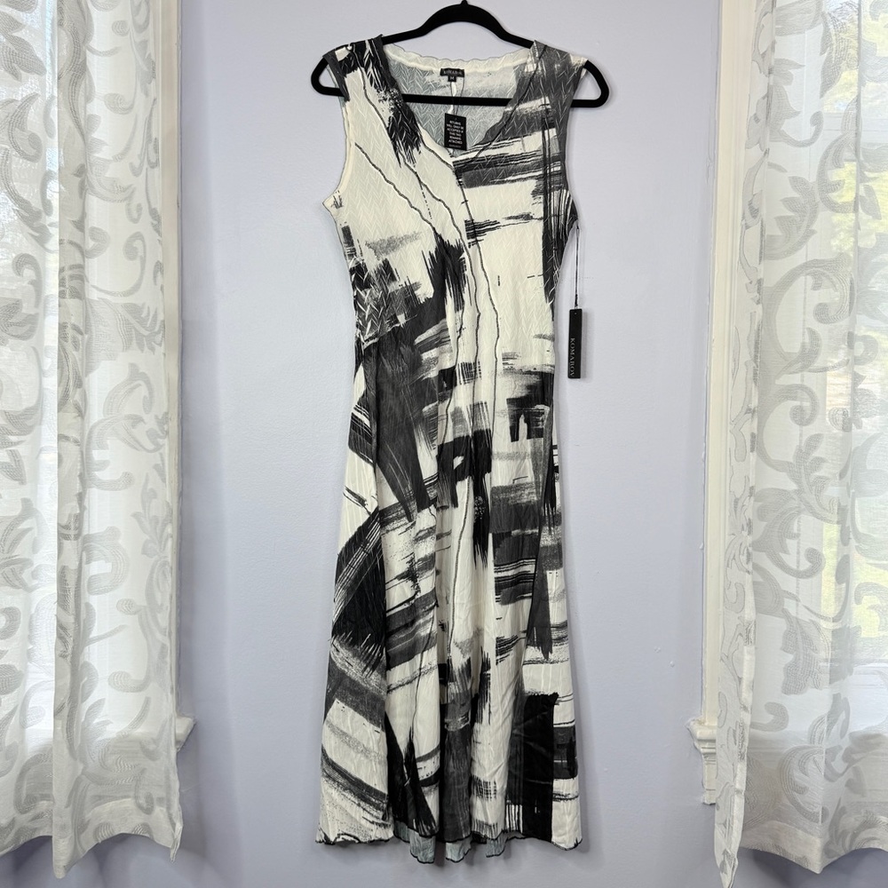 NWT! Komarov painted plaid black white merrow midi dress size medium